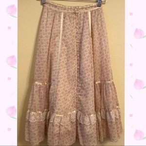 🍬ISO🍬Gunne Sax Gunnies pink Lavender calico floral  Cottagecore Skirt💕